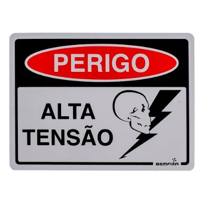 Placa de Sinalização Alta Tensão 15X20CM Plástico Resistente para Paredes Portas e Superfícies Lisas