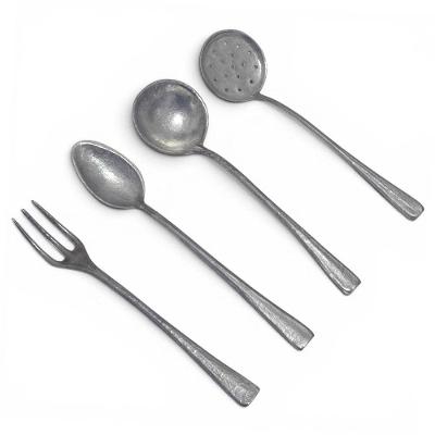 Kit Talheres Cabo Inteiriço 4 Peças Alumínio para Churrasco Cinza