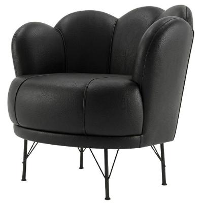 Poltrona Decorativa Organica Flora Encosto Gomos Courino Pes Ferro Milani Movelaria