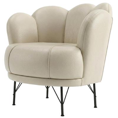 Poltrona Decorativa Flora Encosto Gomos Courino Pés Aço Carbono Preto Milani Movelaria