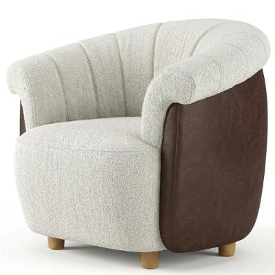 Poltrona Decorativa Alce com Pés Torneados Bouclé e Courino Bege Milani Movelaria