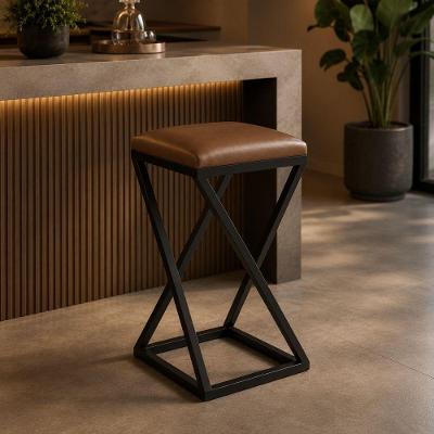 Banqueta Banco 50cm Balcão Assento Couro Sintético Base em Z sem Encosto Marrom Isa Estofados