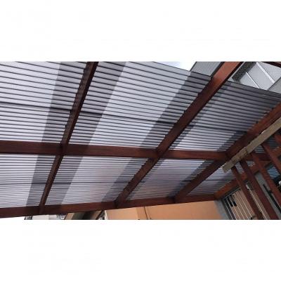 Telha de Policarbonato Suntuf Beehive Iron 60% Onda Baixa Fumê Fácil Instalação
