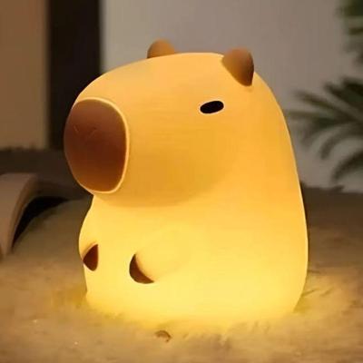 Luminária de Mesa Infantil Capivara de Silicone Led Rgb com Bateria Recarregável USB Única Kz