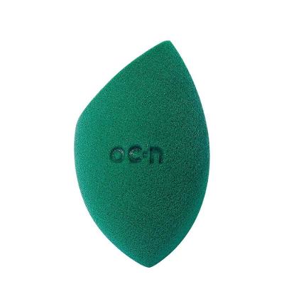 Esponja de Maquiagem Flat Blend Verde Design Anatômico Aplicação Uniforme Oceane