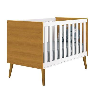 Berço Americano Mini Cama Theo Retrô MDF Branco e Savana com Pés Amadeirado