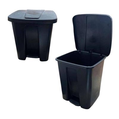 Lixeira com Pedal 16L Polipropileno Abertura por Sistema Preto Cozinha Escritório
