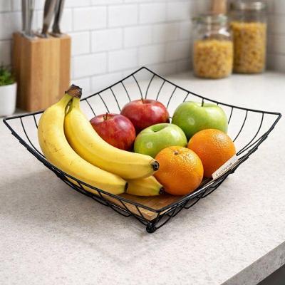 Fruteira Quadrada Aramada Ecowood 25cm Ventilação Eficiente Aço + Madeira Base Natural para Cozinha