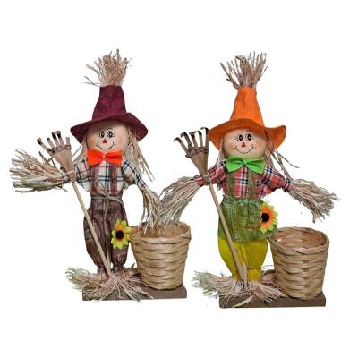Espantalho Junino Decorativo com Cesto e Rastelo Design Multicolorido 30CM Extra Festas