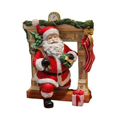 Decoração Natalina Papai Noel Saindo da Lareira Colorido Grillo Home Decor 22CM
