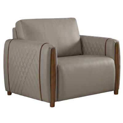 Poltrona Decorativa Aurora Courino com Pés Torneados Café Milani Movelaria