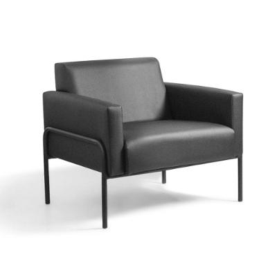 Poltrona Stott Estofada Base Aço Preto