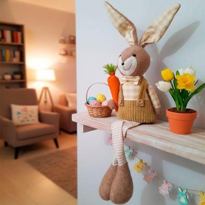 Boneco Decoração Páscoa Coelho com Cenoura Pernas Mole 90CM Marrom