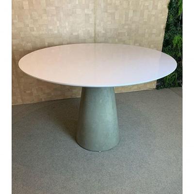Mesa De Jantar Cone Cimento Queimado 100 Cm Tampo Branco