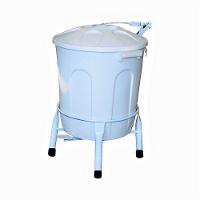 Lixeira Plástica Com Suporte Pedal Em Aço Branca 30L - 1