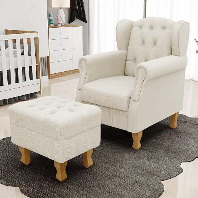 Poltrona De Amamentação Yara P02 Com Puff Paris Luis XV L02 Bege Lyam Decor