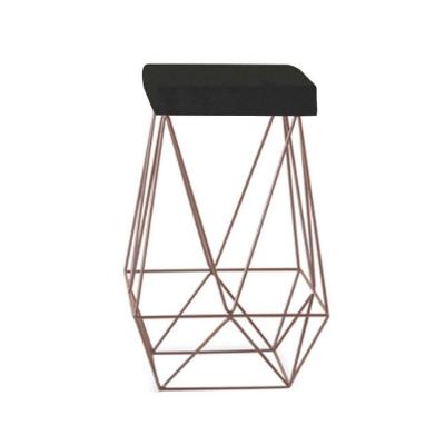 Puff Luci Bronze Assento Preto