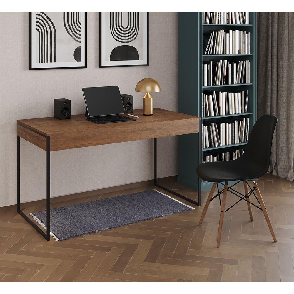 Mesa De Escritório Industrial Amêndoa 137X53Cm Base Ferro Preto Com 1 Cadeira Preta - 1