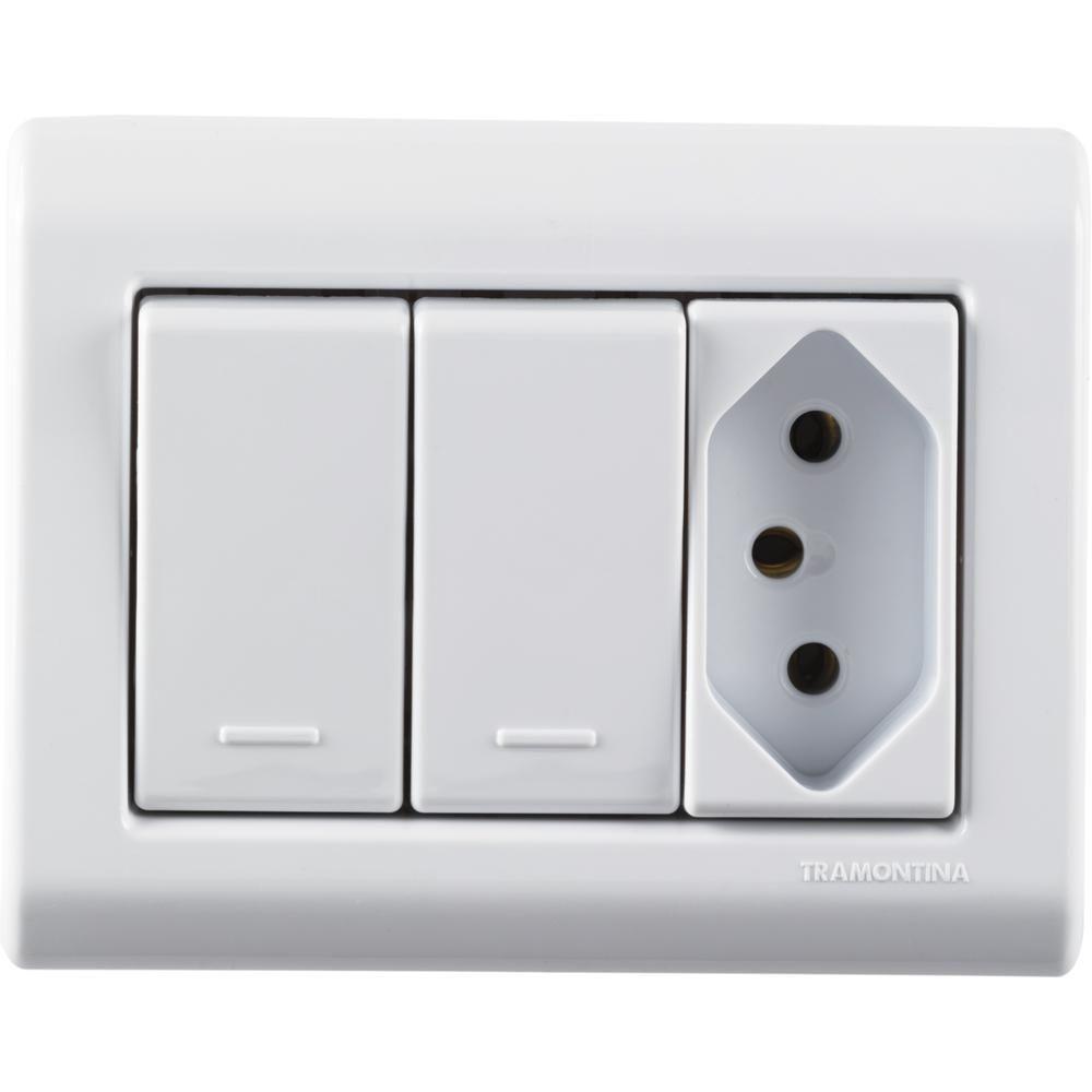 Caixa de Sobrepor 2 Interr 10A 250V e 1 Tomada 2p+t 10A 250V - 6