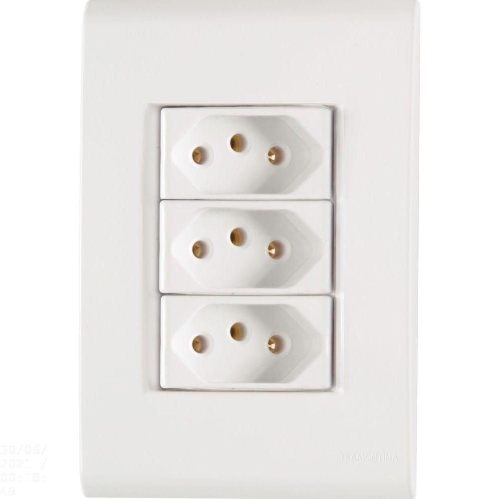 Conjunto 4x2 Com 3 Tomadas 2p+t 10 A 250 V Tramontina Liz Branco Tramontina - 1