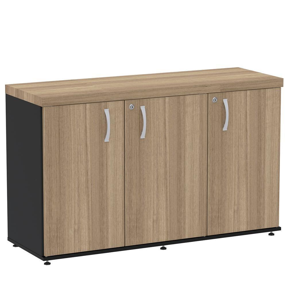 Armário Baixo Credenza Pe40 Pandin 121,50 Cm (Largura) Em Mdp Noce Naturalle E Preto Com Três Portas - 1