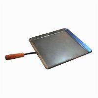 Bifeteira Chapa De Aço Lisa Quadrada Cabo Madeira 30X30Cm - 1