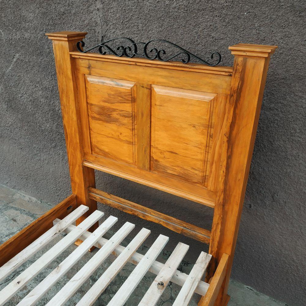 Cama De Solteiro Em Madeira De Demolição Modelo Almofadas Sudeste Rústico - 3