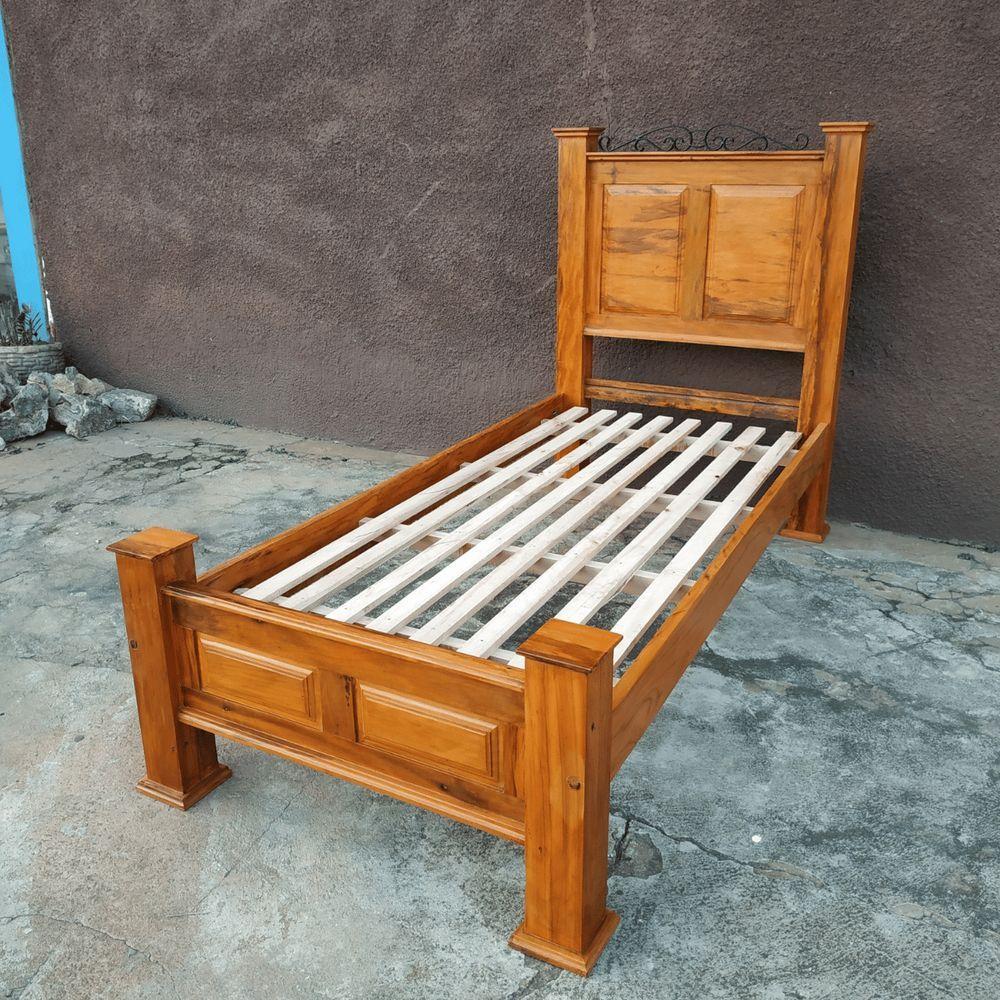 Cama De Solteiro Em Madeira De Demolição Modelo Almofadas Sudeste Rústico - 5