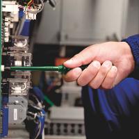 Chave de Fenda Isolada Ponta Cruzada em Aço Cromo Vanádio 6x200 mm (1/4x8) Tramontina PRO - 2