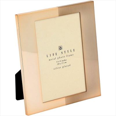 Porta-Retratos Metal Dourado 10x15 Home&Co Eltz 16x11x2 cm