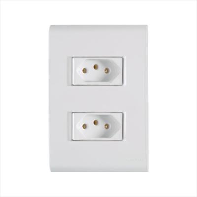 Conjunto 4x2 com 2 Tomadas 2P+T Tramontina 10 A 250 V Liz Branco 120 unidades
