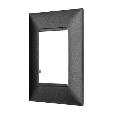 PLACA 3 POSTOS 4X2 PRETA LEGRAND PIAL PLUS