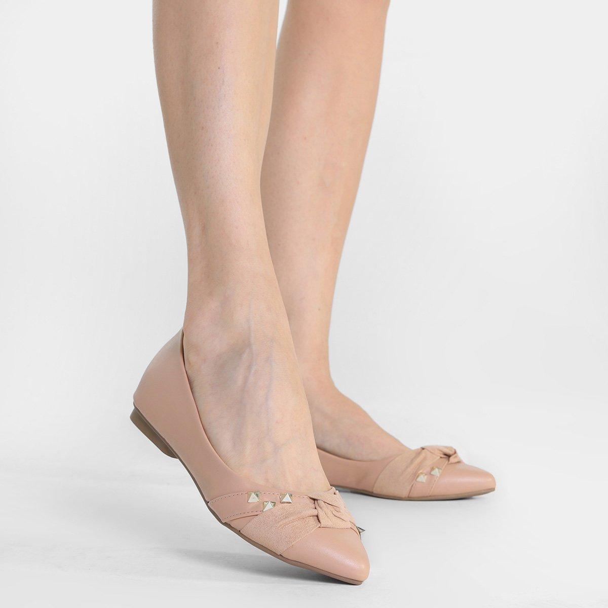 Sapatilha Griffe Bico Fino Tachas Feminina - 2